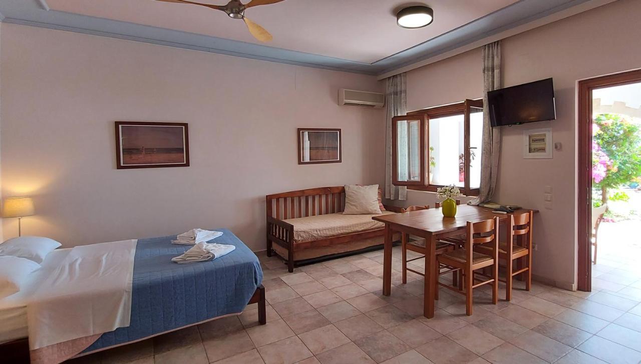 Doma Apartments Фаласарна Екстер'єр фото